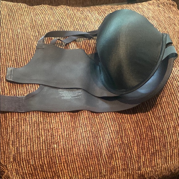 Warner's Sleek Black Women's Bra - Picture 5 of 7